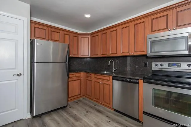 50 Chelsea Court #HS21 Bohemia, NY 11716
