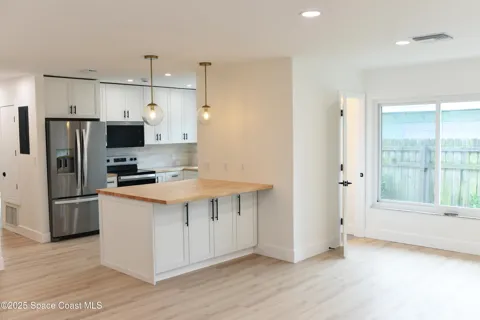219 Brevard Avenue