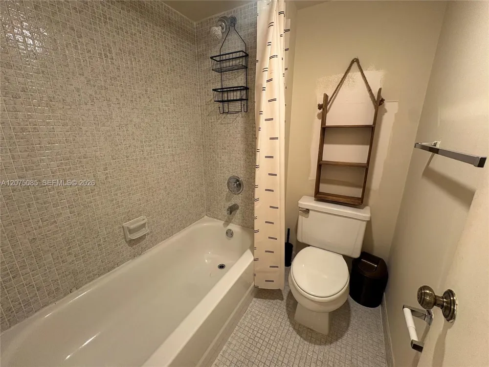 16471 Blatt Blvd #203 Weston, FL 33326