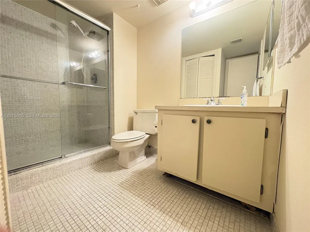 16471 Blatt Blvd #203 Weston, FL 33326
