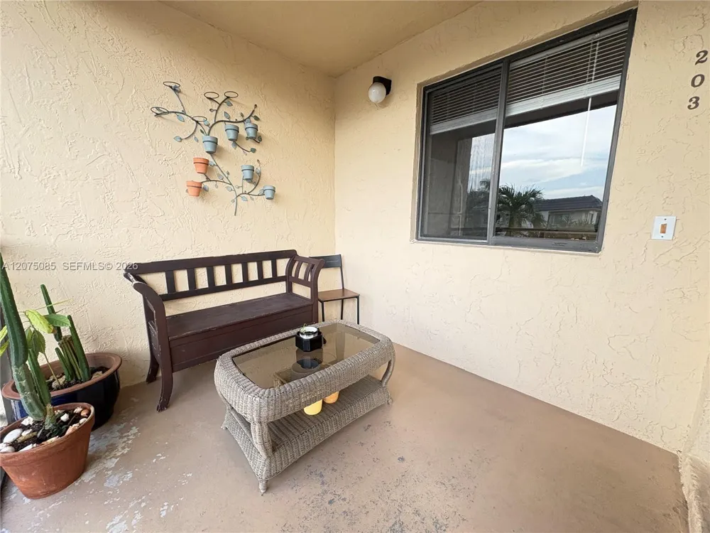 16471 Blatt Blvd #203 Weston, FL 33326