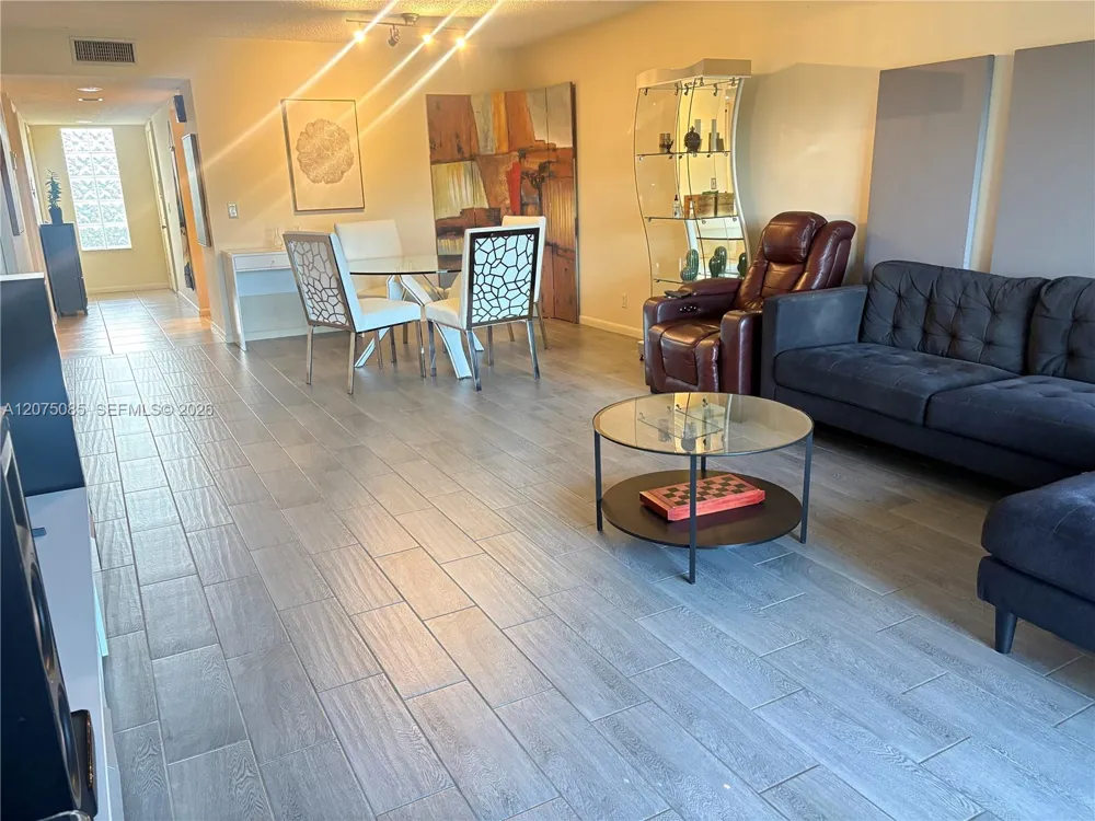 16471 Blatt Blvd #203 Weston, FL 33326