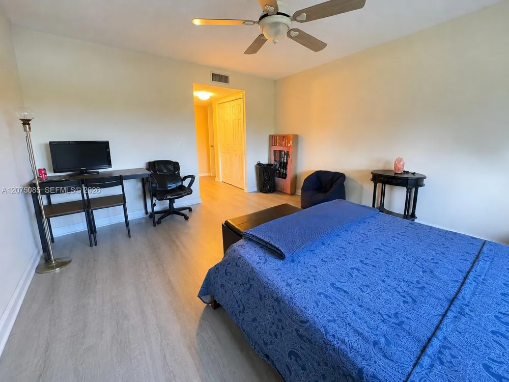 16471 Blatt Blvd #203 Weston, FL 33326