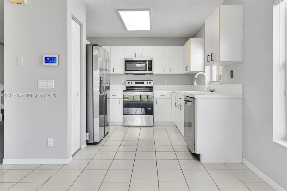 3884 NW 63rd Ter Coral Springs, FL 33067
