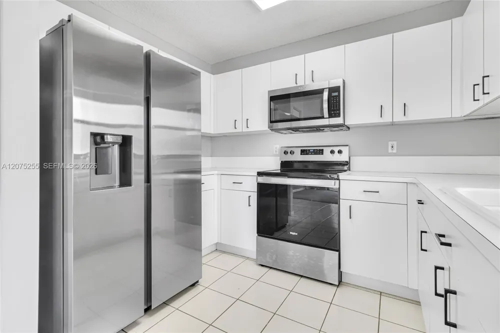 3884 NW 63rd Ter Coral Springs, FL 33067