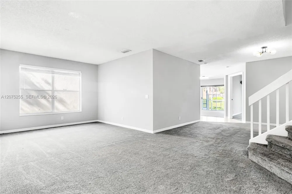 3884 NW 63rd Ter Coral Springs, FL 33067