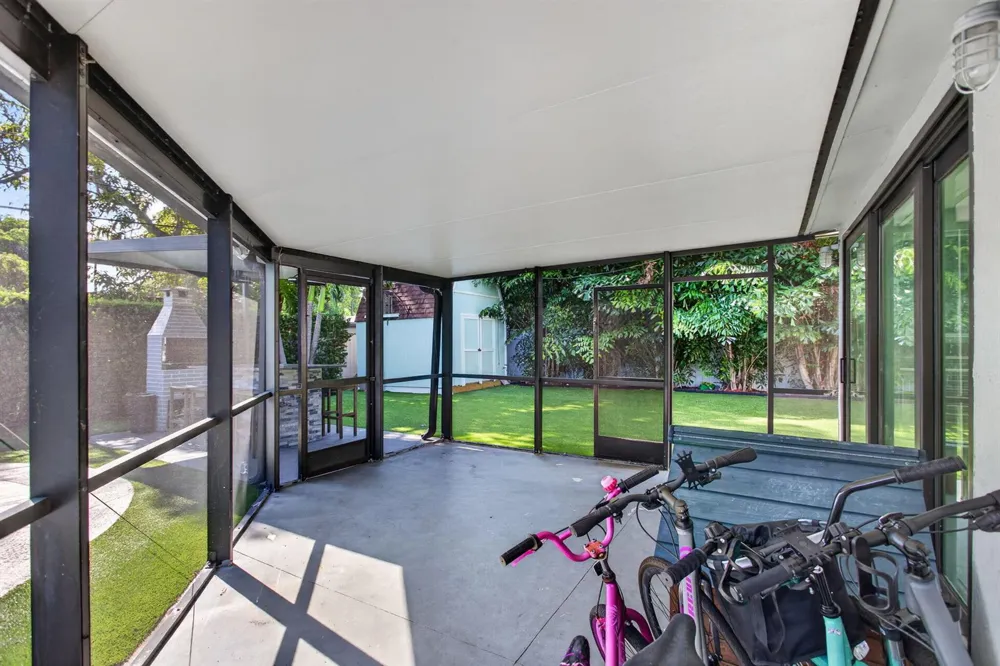 4520 NE 15TH AVENUE Pompano Beach, FL 33064