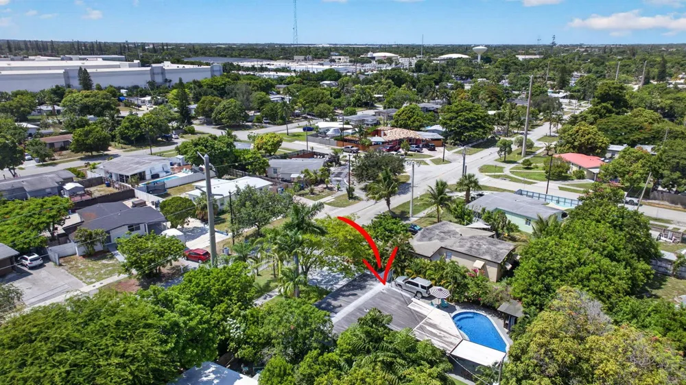 4520 NE 15TH AVENUE Pompano Beach, FL 33064