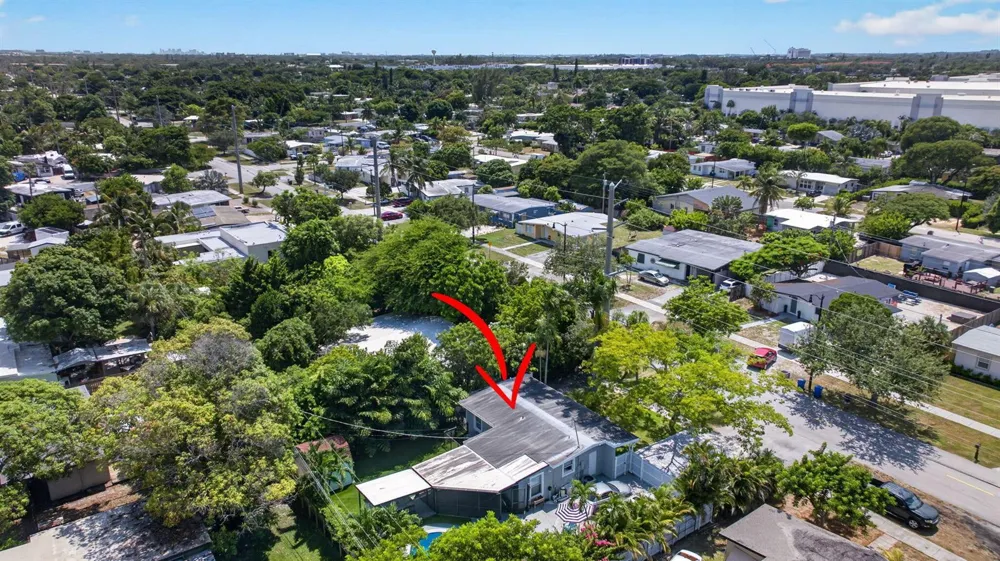4520 NE 15TH AVENUE Pompano Beach, FL 33064