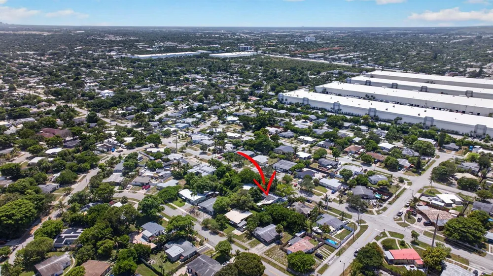 4520 NE 15TH AVENUE Pompano Beach, FL 33064