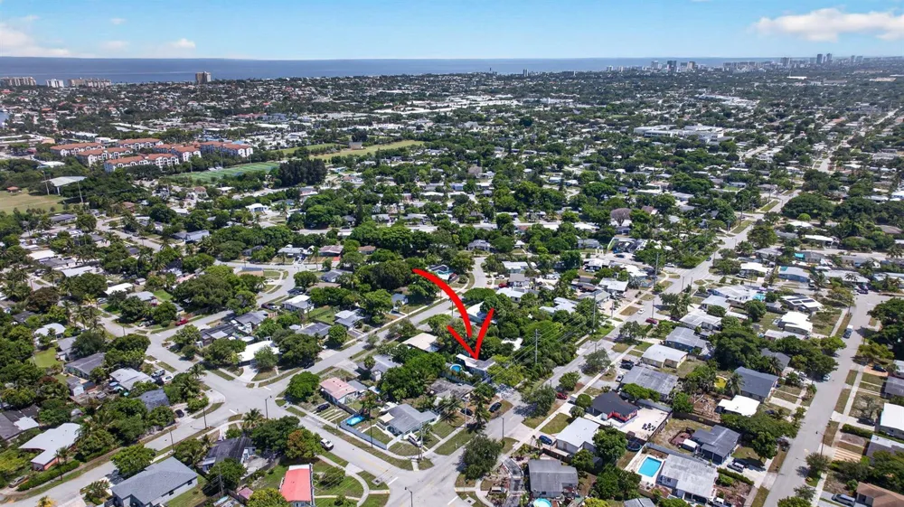 4520 NE 15TH AVENUE Pompano Beach, FL 33064