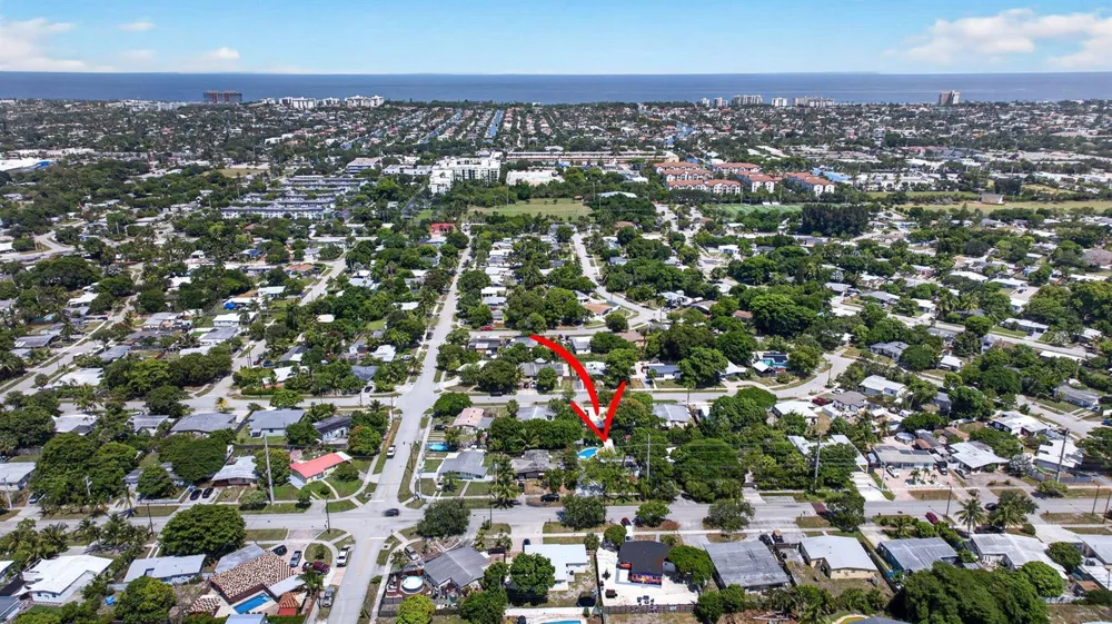 4520 NE 15TH AVENUE Pompano Beach, FL 33064