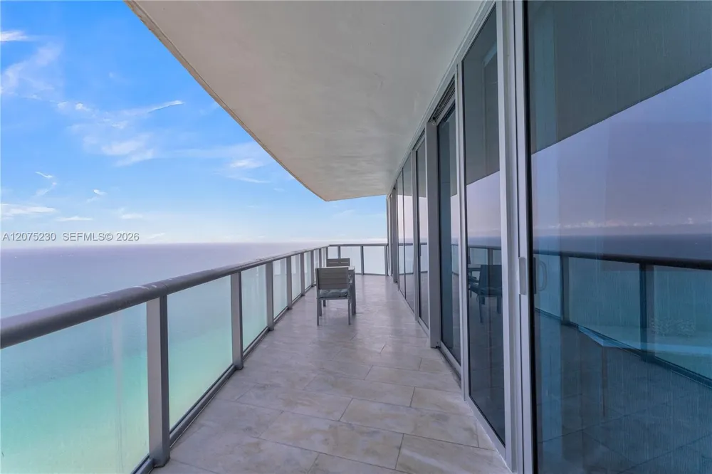 17001 Collins Ave #4102 Sunny Isles Beach, FL 33160