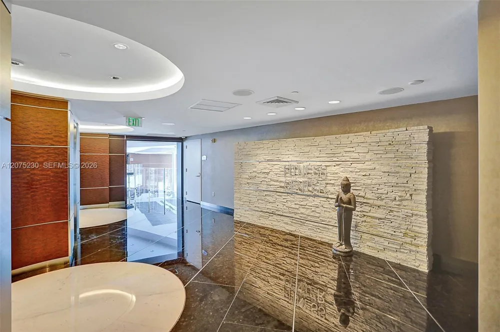 17001 Collins Ave #4102 Sunny Isles Beach, FL 33160
