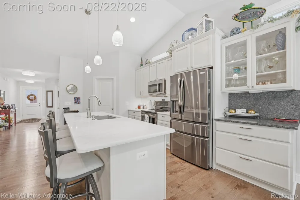 1917 Egret Pointe Genoa Township, MI 48843