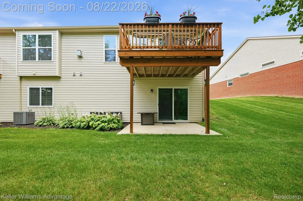 1917 Egret Pointe Genoa Township, MI 48843