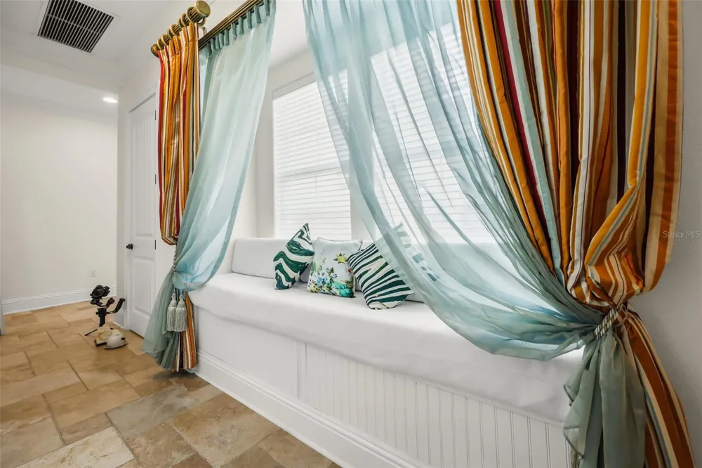 12417 MONTALCINO CIRCLE Windermere, FL 34786