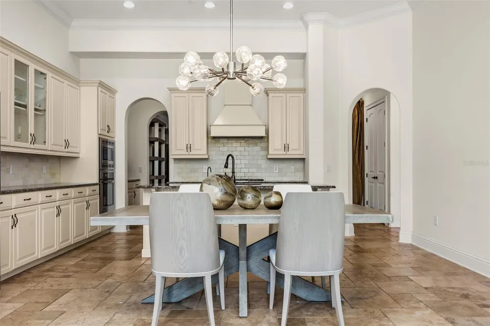 12417 MONTALCINO CIRCLE Windermere, FL 34786