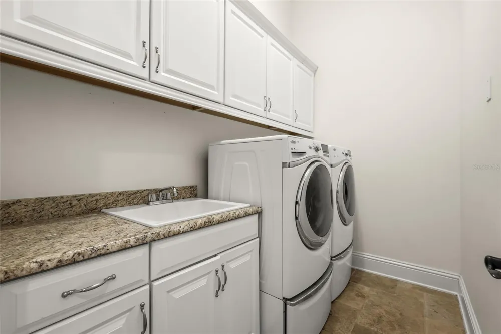 12417 MONTALCINO CIRCLE Windermere, FL 34786