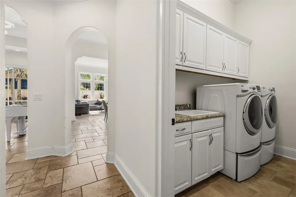 12417 MONTALCINO CIRCLE Windermere, FL 34786