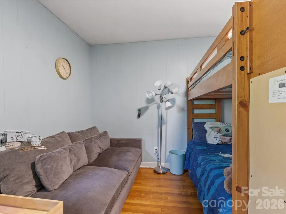 38 Crowell Road Asheville, NC 28806