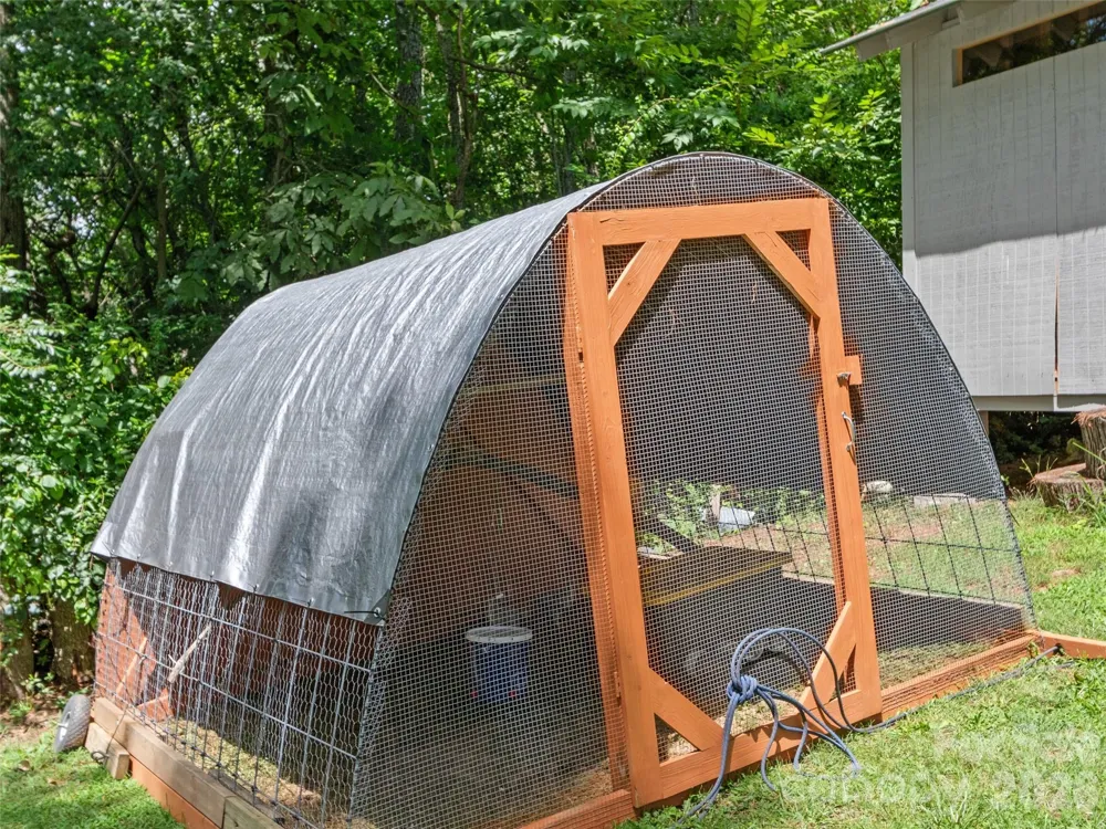 38 Crowell Road Asheville, NC 28806