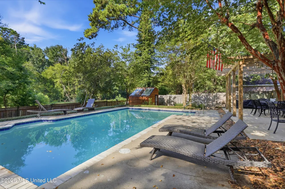 369 Pinewood Lane Ridgeland, MS 39157