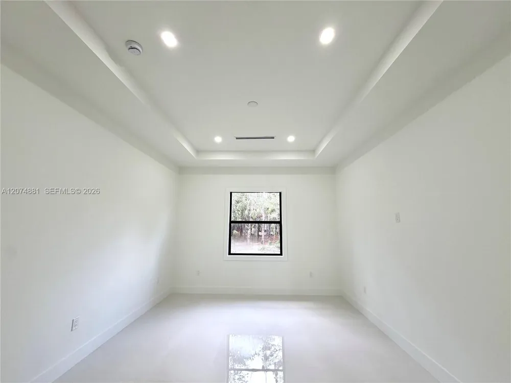2514 56th Ave NE Naples, FL 34120