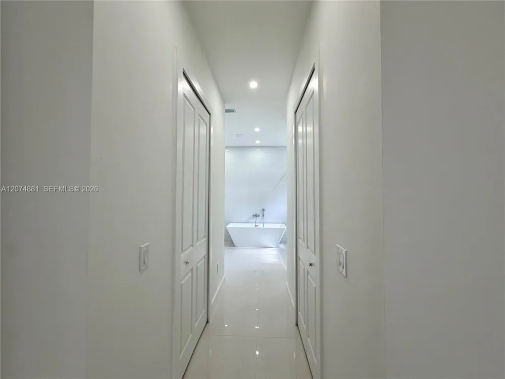 2514 56th Ave NE Naples, FL 34120