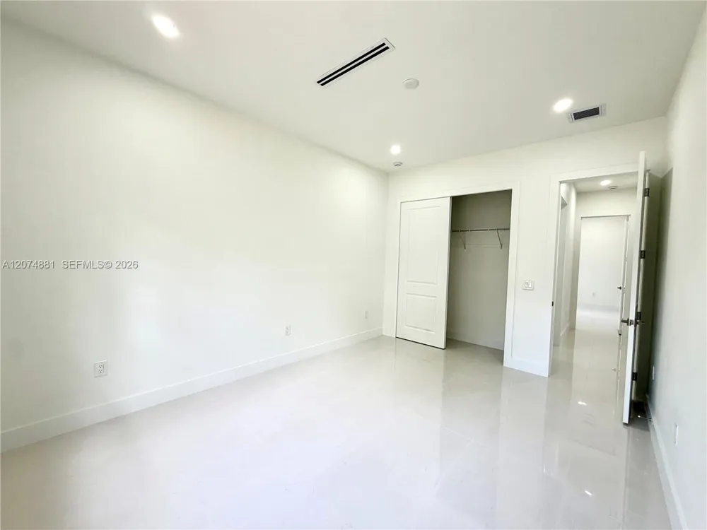 2514 56th Ave NE Naples, FL 34120