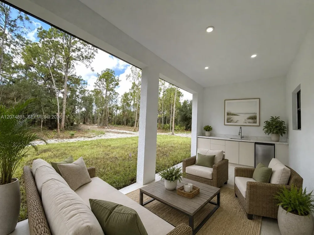 2514 56th Ave NE Naples, FL 34120