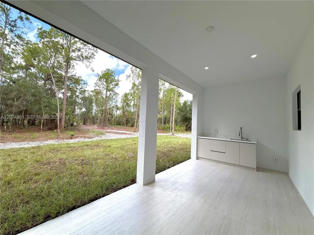 2514 56th Ave NE Naples, FL 34120