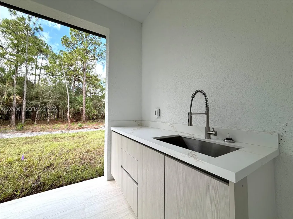 2514 56th Ave NE Naples, FL 34120