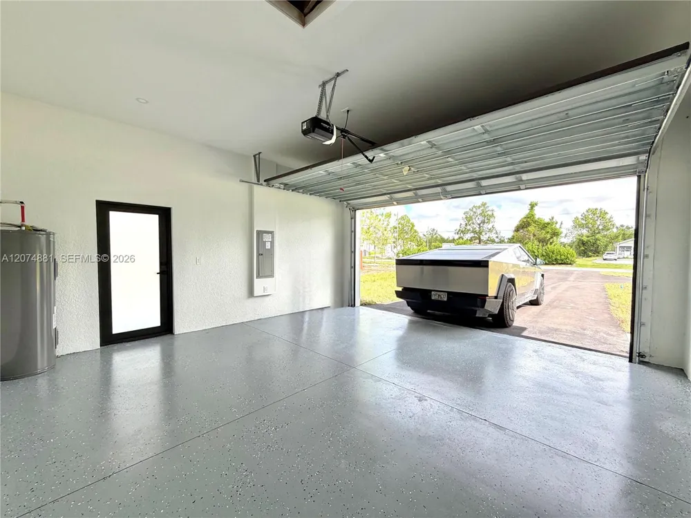 2514 56th Ave NE Naples, FL 34120