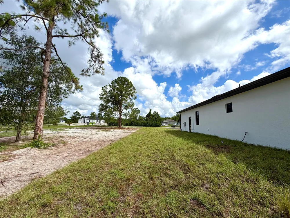 2514 56th Ave NE Naples, FL 34120
