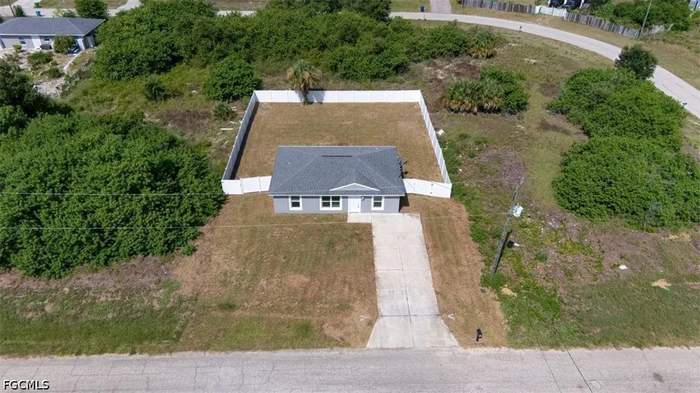 Pebble Lane Labelle, FL 33935
