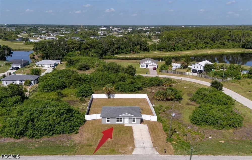 Pebble Lane Labelle, FL 33935
