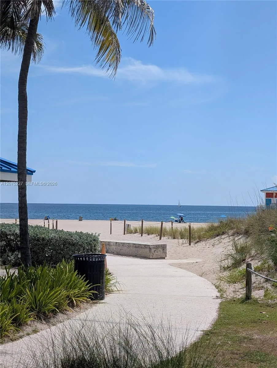 3221 NE 7th St #2 Pompano Beach, FL 33062