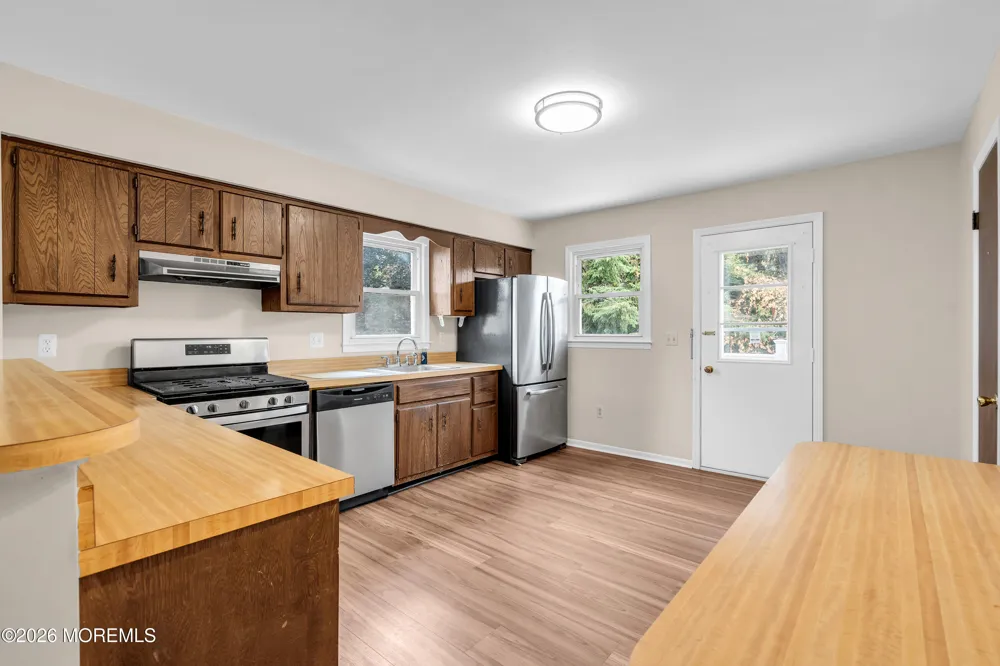 14 Dayton Avenue Middlesex, NJ 08846