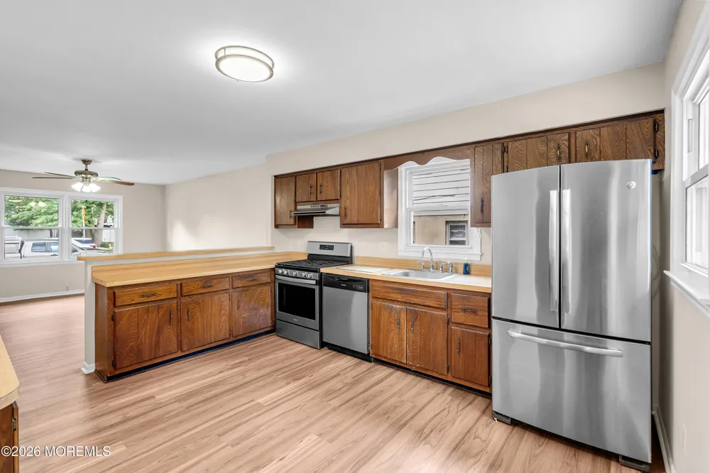 14 Dayton Avenue Middlesex, NJ 08846