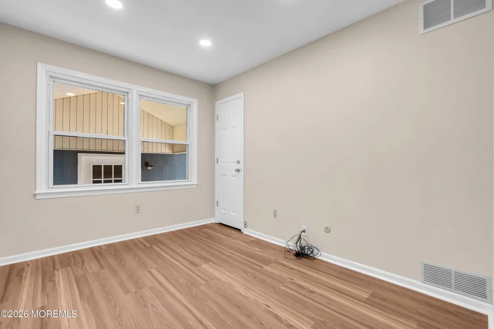 14 Dayton Avenue Middlesex, NJ 08846