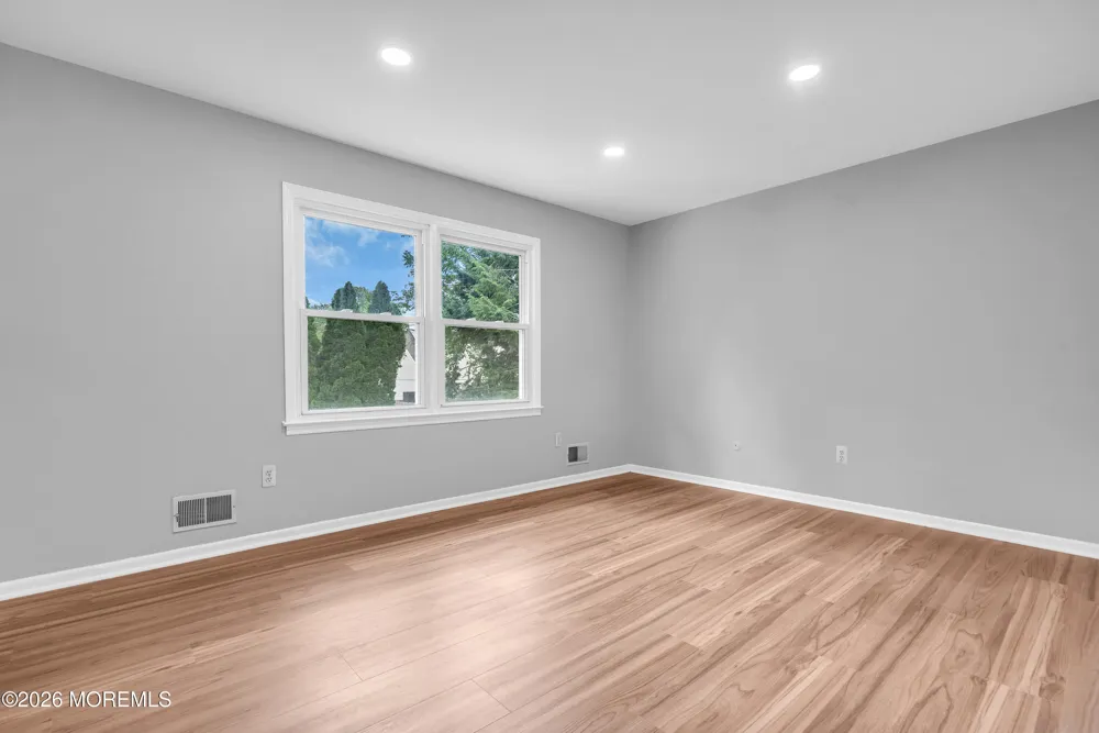14 Dayton Avenue Middlesex, NJ 08846