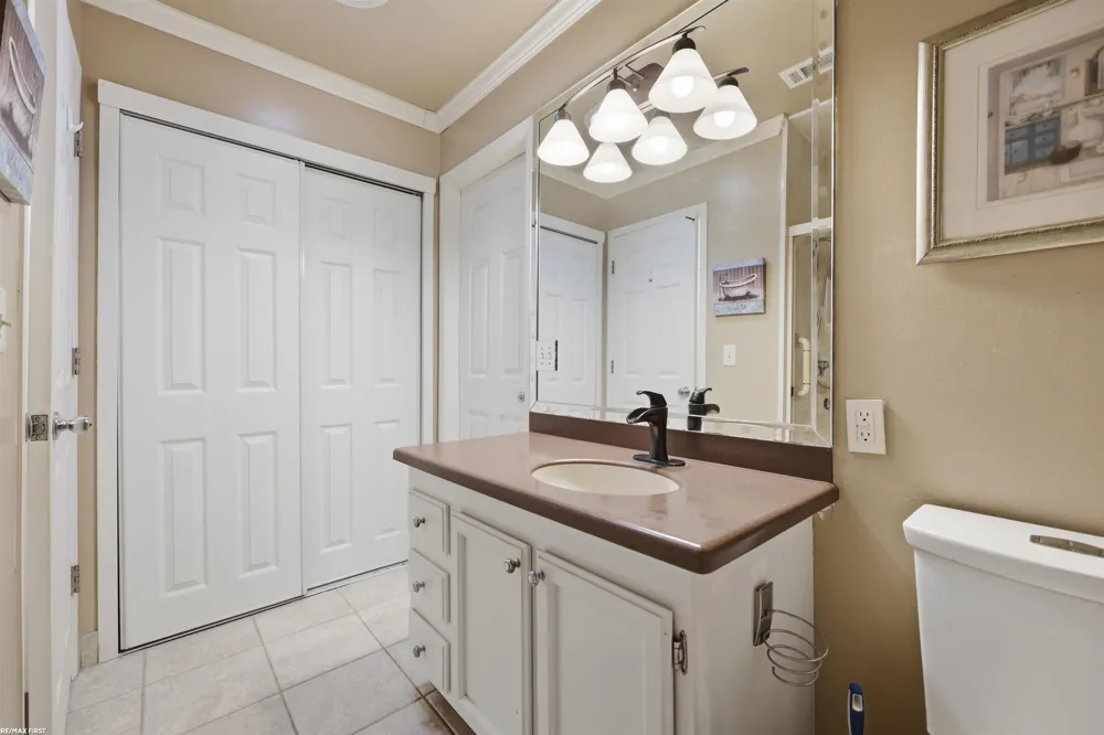 38551 Palm Meadow Drive Clinton Charter Township, MI 48036