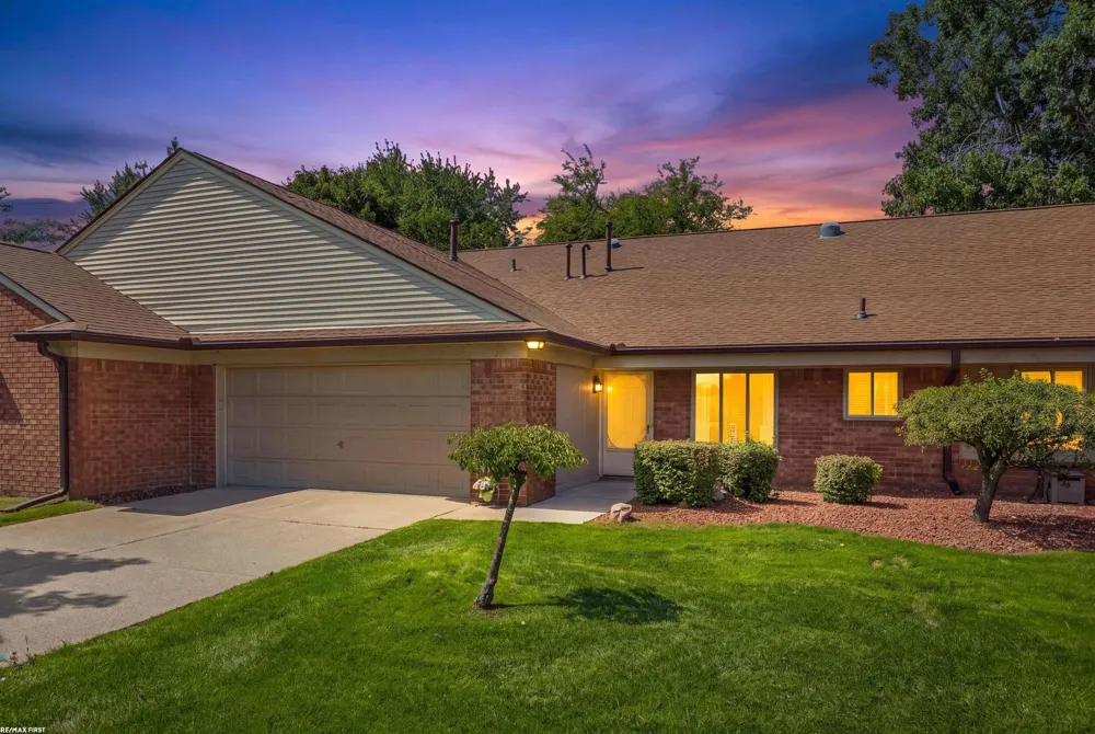 38551 Palm Meadow Drive Clinton Charter Township, MI 48036