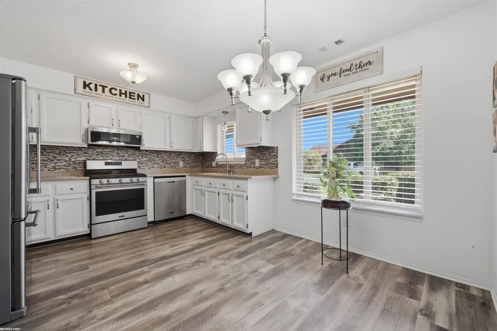 38551 Palm Meadow Drive Clinton Charter Township, MI 48036