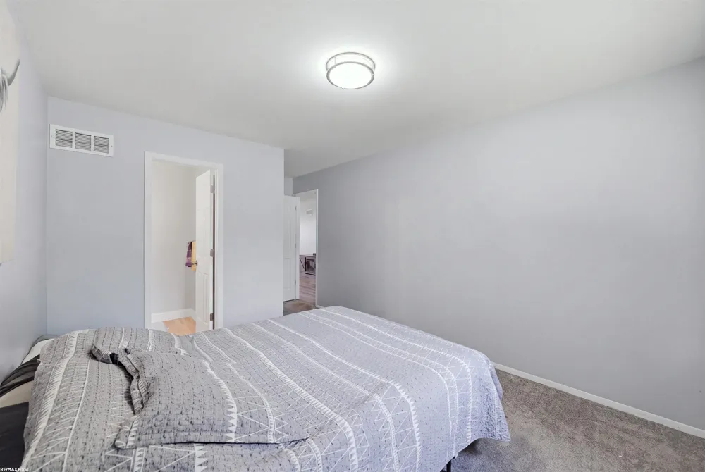 38551 Palm Meadow Drive Clinton Charter Township, MI 48036