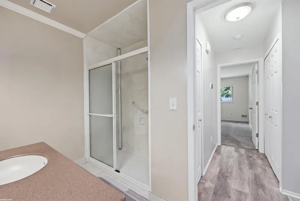 38551 Palm Meadow Drive Clinton Charter Township, MI 48036