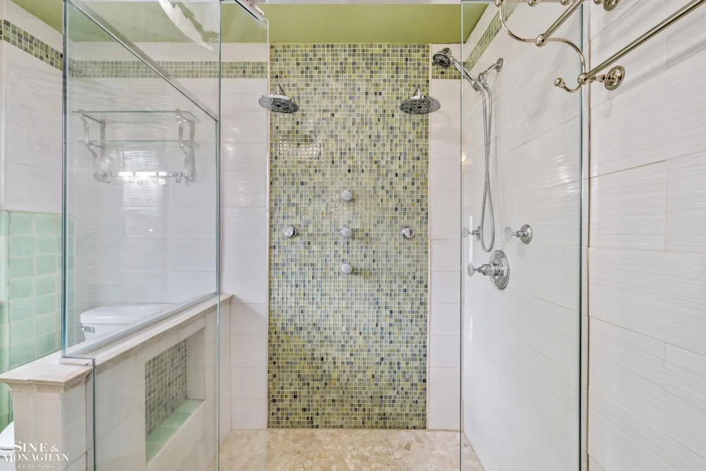 428 Cloverly Road Grosse Pointe Farms City, MI 48236