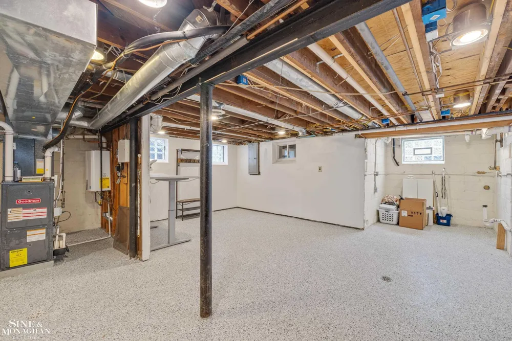 428 Cloverly Road Grosse Pointe Farms City, MI 48236