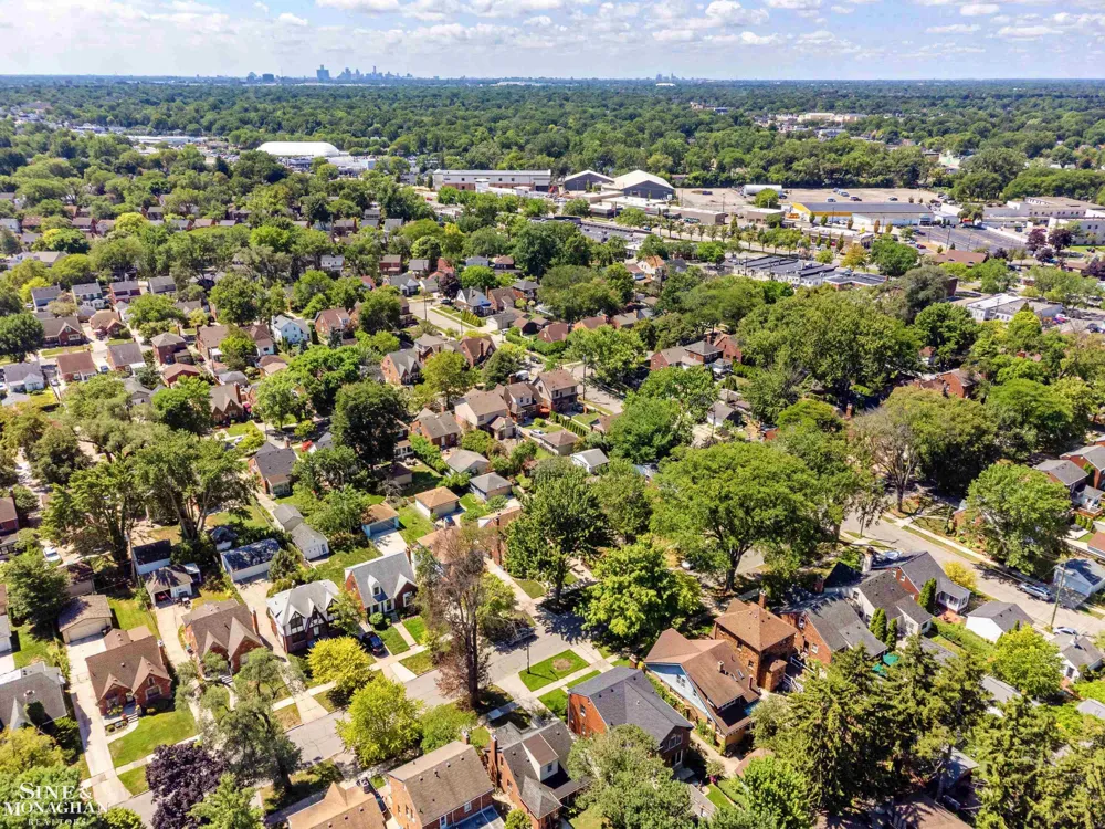 428 Cloverly Road Grosse Pointe Farms City, MI 48236